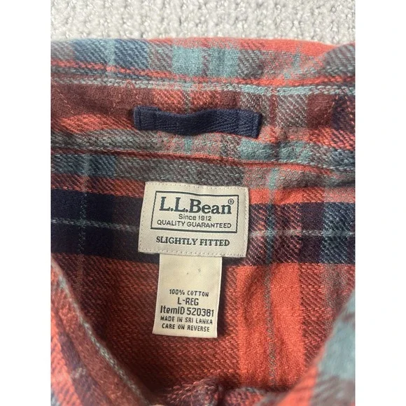 LL Bean Men's Large 1912 Field Flannel Shirt Slightly Fitted Untucked Fit Plaid - Picture 4 of 8